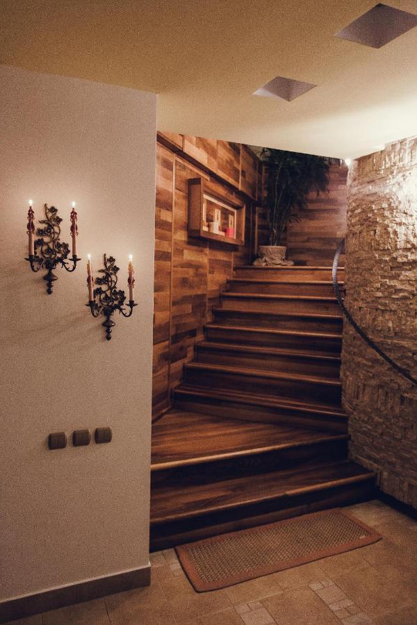 Готель Denisa Boutique Пояна-Брашов Екстер'єр фото